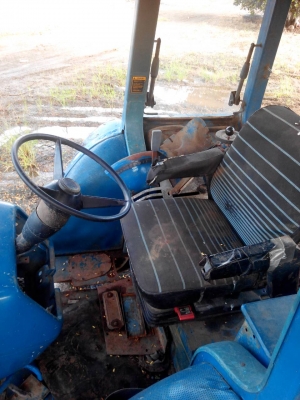 ขอขายตู้แอร์รถไถฟอร์ สภาพดี พร้อมพวงมาลัยทั้งยวง เกียร์ข้าง สมบูรณ์มากเอเอาไปยกใส่ได้เลยครับ ขอขายตู้แอร์รถไถฟอร์ สภาพดี พร้อมพวงมาลัยทั้งยวง เกียร์ข้าง สมบูรณ์มากเอเอาไปยกใส่ได้เลยครับ