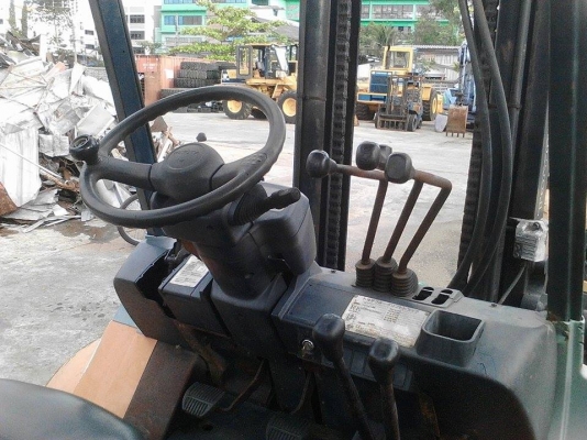 ขาย รถโฟล์คลิฟท์ TOYOTA รุ่น 7FD40  4 ตัน