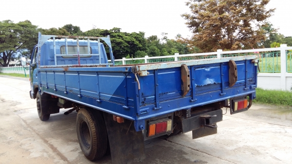 ขายถูกๆ185000บาทรถ6 ล้ออีซูซุNPRเครื่อง110แรง สภาพดีพร้อมใช้งาน