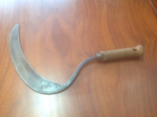 ขายเคียวเกี่ยวหญ้าโบราณ สำหรับใช้ในฟาร์ม,ไร่,นา เก่าหายากงานแฮนด์เมด