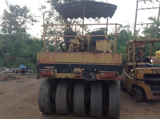 ขายรถบด SAKAI    TS 150    9 ล้อเล่มทะเบียนสวยพร้อมใช้ราคา 700,000 090-772-3710 090-772-3708