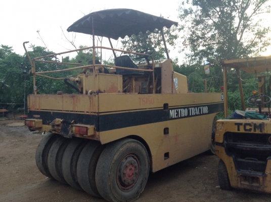 ขายรถบด SAKAI    TS 150    9 ล้อเล่มทะเบียนสวยพร้อมใช้ราคา 700,000 090-772-3710 090-772-3708