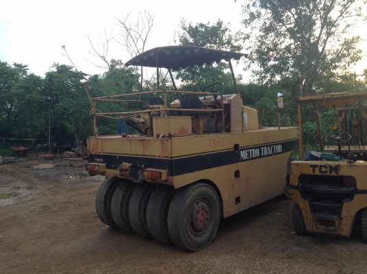 ขายรถบด SAKAI    TS 150    9 ล้อเล่มทะเบียนสวยพร้อมใช้ราคา 700,000 090-772-3710 090-772-3708