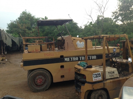 ขายรถบด SAKAI    TS 150    9 ล้อเล่มทะเบียนสวยพร้อมใช้ราคา 700,000 090-772-3710 090-772-3708