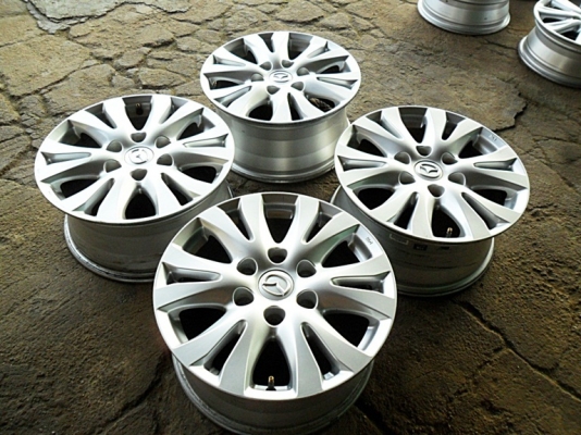 แม็กกระบะขอบ17 แท้ - 6รู139 สภาพดี ไม่คด ไม่ดุ้ง (4วง 6,900บ.)