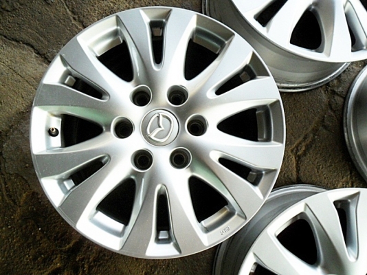 แม็กกระบะขอบ17 แท้ - 6รู139 สภาพดี ไม่คด ไม่ดุ้ง (4วง 6,900บ.)