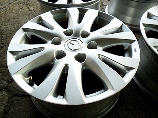 แม็กกระบะขอบ17 แท้ - 6รู139 สภาพดี ไม่คด ไม่ดุ้ง (4วง 6,900บ.)