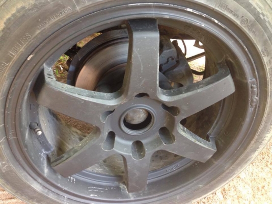 ขายล้อแม็ก งาน japan 17 นิ้ว กว้าง 8 นิ้ว พร้อมยาง 225/55 และ 215/50