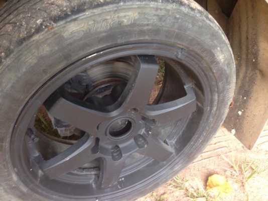 ขายล้อแม็ก งาน japan 17 นิ้ว กว้าง 8 นิ้ว พร้อมยาง 225/55 และ 215/50