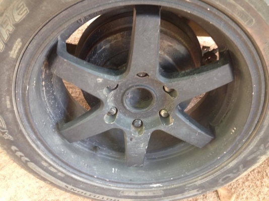 ขายล้อแม็ก งาน japan 17 นิ้ว กว้าง 8 นิ้ว พร้อมยาง 225/55 และ 215/50