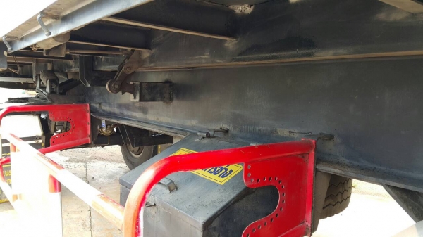 ขายด่วนลูกพ่วงดั้ม ปี55 ยาว6.50เมตร สูง 2.10เมตร อู่เนรมิต