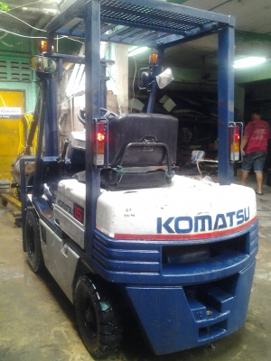 FORKLIFT KOMATSU 1.5 ตัน เครื่องดีเซล สภาพสวย พร้อมใช้งาน