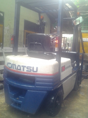 FORKLIFT KOMATSU 1.5 ตัน เครื่องดีเซล สภาพสวย พร้อมใช้งาน