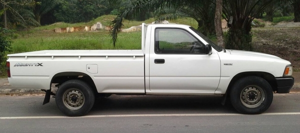 กระบะโตโยต้า MIGHTY-X  หัวเดี่ยว