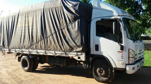 หกล้อ อีซูซุ NQR 175 ปี53 แอร์หนาว พ.เวอร์ยาว5.50ม รถสวยจัดเดิมๆไม่มีชน ทะเบียนพร้อมโอน ราคา 835,000บ ครับท่าน หกล้อ อีซูซุ NQR 175 ปี53 แอร์หนาว พ.เวอร์ยาว5.50ม รถสวยจัดเดิมๆไม่มีชน ทะเบียนพร้อมโอน ราคา 835,000บ ครับท่าน