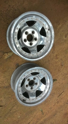 ล้อเรโทร ออฟโรด 15นิ้ว5/110กว้าง 7 มีคู่เดียว