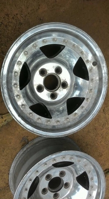 ล้อเรโทร ออฟโรด 15นิ้ว5/110กว้าง 7 มีคู่เดียว