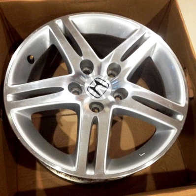 แม็กซ์ 16 นิ้ว CIVIC ก้านคู่หน้าเงา 16 นิ้ว กว้าง 6ครึ่ง ET 45 ตจวส่งได้ครับ