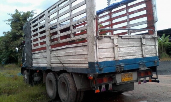 ขายครับ อีซูซุ 175 รถล่องเพลาเดียว ยาว 6.60 ม พร้อมใช้ครับ ขายครับ อีซูซุ 175 รถล่องเพลาเดียว ยาว 6.60 ม พร้อมใช้ครับ