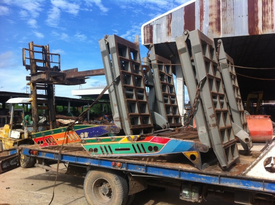 หางปลาไฮโดรลิค เทเลอร์ 10 ล้อ ทำจากเหล็กเกรด A ได้มาตรฐาน ขึ้นรถแมคโค 200 ได้ ใช้งานได้เลย พร้อมกระบอกไฮโดรลิค หางปลาไฮโดรลิค เทเลอร์ 10 ล้อ ทำจากเหล็กเกรด A ได้มาตรฐาน ขึ้นรถแมคโค 200 ได้ ใช้งานได้เลย พร้อมกระบอกไฮโดรลิค