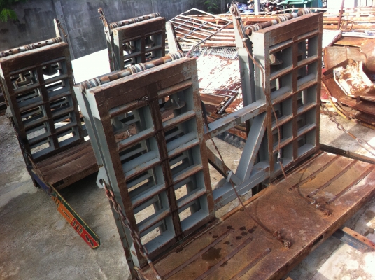 หางปลาไฮโดรลิค เทเลอร์ 10 ล้อ ทำจากเหล็กเกรด A ได้มาตรฐาน ขึ้นรถแมคโค 200 ได้ ใช้งานได้เลย พร้อมกระบอกไฮโดรลิค หางปลาไฮโดรลิค เทเลอร์ 10 ล้อ ทำจากเหล็กเกรด A ได้มาตรฐาน ขึ้นรถแมคโค 200 ได้ ใช้งานได้เลย พร้อมกระบอกไฮโดรลิค