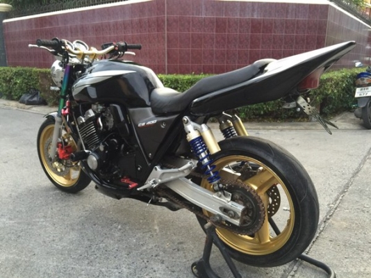 CB 400 ปี95 แต่งแน่นๆ สพม 69,500 บาท รับซื้อขายแลกเปลี่ยนคับ