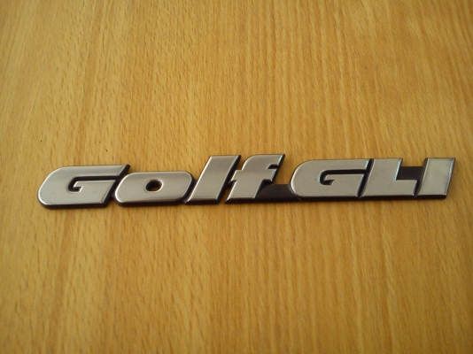 เพลทโลโก้ Golf GLI ของรถโฟล์ค