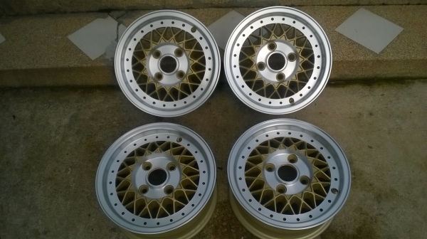 ขายล้อรังผึ้ง13*5.5 4รู110 ราคา7500 ขายล้อรังผึ้ง13*5.5 4รู110 ราคา7500