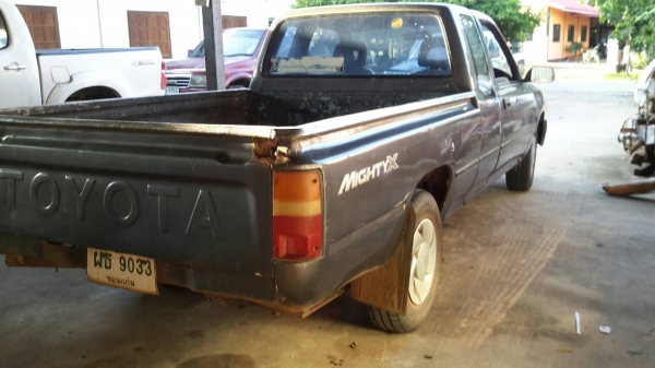 รถTOYOTA MIGHTY CAP จดทะเบียนปี33 ขายตามสภาพ เอกสารพร้อมโอน