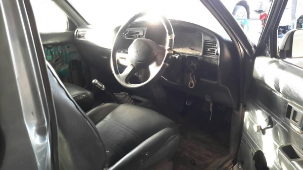 รถTOYOTA MIGHTY CAP จดทะเบียนปี33 ขายตามสภาพ เอกสารพร้อมโอน