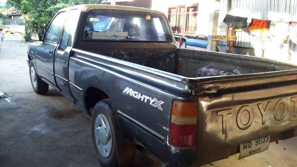 รถTOYOTA MIGHTY CAP จดทะเบียนปี33 ขายตามสภาพ เอกสารพร้อมโอน