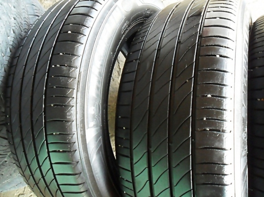 ยางขอบ16 มิชลิน205-60-R16ลงพื้นปี14 (4เส้น 3,500บ) ยางขอบ16 มิชลิน205-60-R16ลงพื้นปี14 (4เส้น 3,500บ)