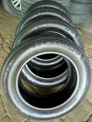 ยางขอบ16 มิชลิน205-60-R16ลงพื้นปี14 (4เส้น 3,500บ) ยางขอบ16 มิชลิน205-60-R16ลงพื้นปี14 (4เส้น 3,500บ)