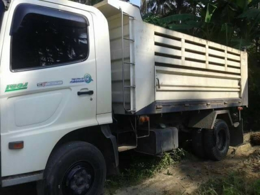 รถฮีโน่ 6 ล้อดั้ม FC9J 175 แรงม้า. ปี 52  , ( รถวิ่ง 1xx,xxx กม. )     สนใจติดต่อ  081 - 6079515