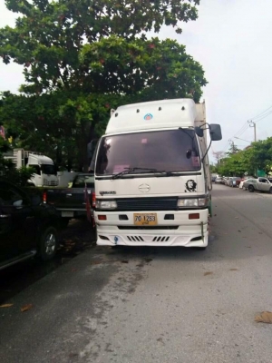 ขายด่วนรถ6ลัอใหญ่ยาว6.5เมตรมีคอกสูงสิงไอเทค0858496190