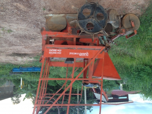 เครื่องปลูกอ้อยร่องคู่ครับ ใส่กับรถ45-47-49