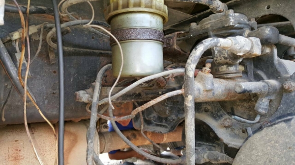 รถมิตซู 10 ล้อ หลังถนน FN516M  190 แรงม้า.   สนใจติดต่อ  081 - 6079515