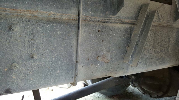 รถมิตซู 10 ล้อ หลังถนน FN516M  190 แรงม้า.   สนใจติดต่อ  081 - 6079515