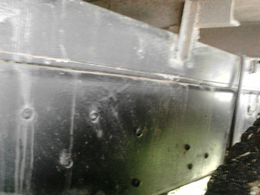 รถฮีโน่ 10 ล้อ หลังถนน ( ไม่ดั้ม )  FL3H  195 แรงม้า. ปี 39    สนใจติดต่อ   081 - 6079515