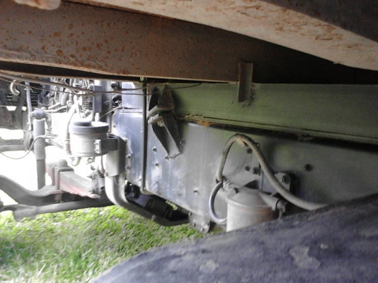 รถฮีโน่ 10 ล้อ หลังถนน ( ไม่ดั้ม )  FL3H  195 แรงม้า. ปี 39    สนใจติดต่อ   081 - 6079515