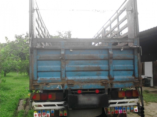 รถฮีโน่ 10 ล้อ หลังถนน ( ไม่ดั้ม )  FL3H  195 แรงม้า. ปี 39    สนใจติดต่อ   081 - 6079515