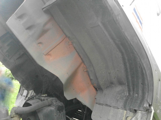 รถฮีโน่ 10 ล้อ หลังถนน ( ไม่ดั้ม )  FL3H  195 แรงม้า. ปี 39    สนใจติดต่อ   081 - 6079515