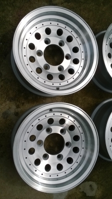 ล้อหยดน้ำ 14*6 6/139.7 ราคา6500 บาท ล้อหยดน้ำ 14*6 6/139.7 ราคา6500 บาท