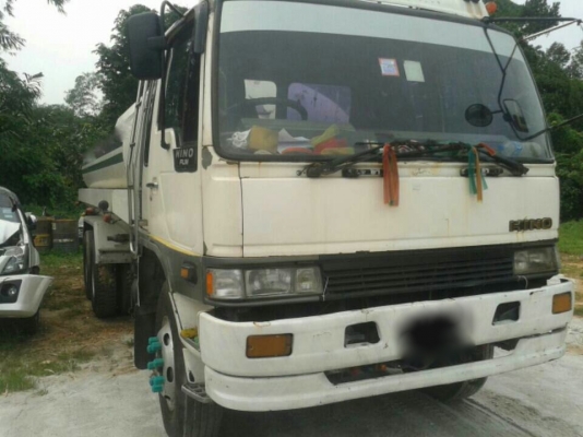 รถฮีโน่ 10 ล้อ บรรทุกน้ำ  FM1M  220 แรงม้า. ปี 36   สนใจติดต่อ  081 - 6079515
