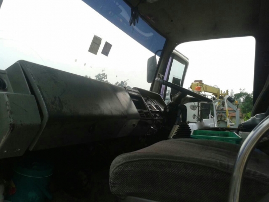 รถฮีโน่ 10 ล้อ บรรทุกน้ำ  FM1M  220 แรงม้า. ปี 36   สนใจติดต่อ  081 - 6079515