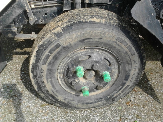 รถอีซูซุ 6 ล้อดั้ม NQR 175 แรงม้า. ปี 50   สนใจติดต่อ  081 - 6079515