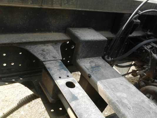 รถอีซูซุ 6 ล้อดั้ม NQR 175 แรงม้า. ปี 50   สนใจติดต่อ  081 - 6079515