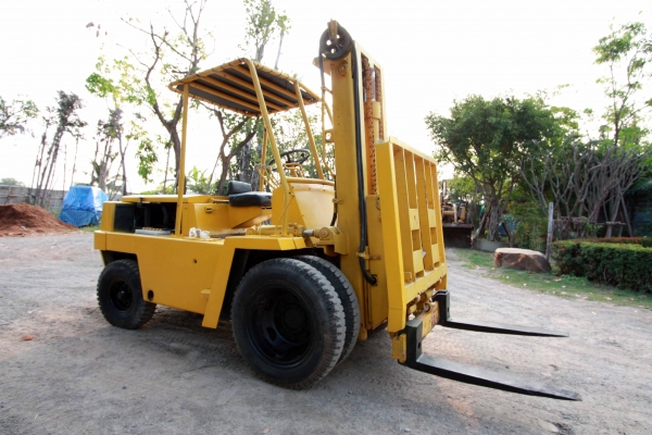 ขายรถยกโฟร์คลิฟต์ TCM FD35 3.5 ตัน เสาสูง 3 เมตร สนใจติดต่อ 086-775-7900, 081-803-2073 ขายรถยกโฟร์คลิฟต์ TCM FD35 3.5 ตัน เสาสูง 3 เมตร สนใจติดต่อ 086-775-7900, 081-803-2073