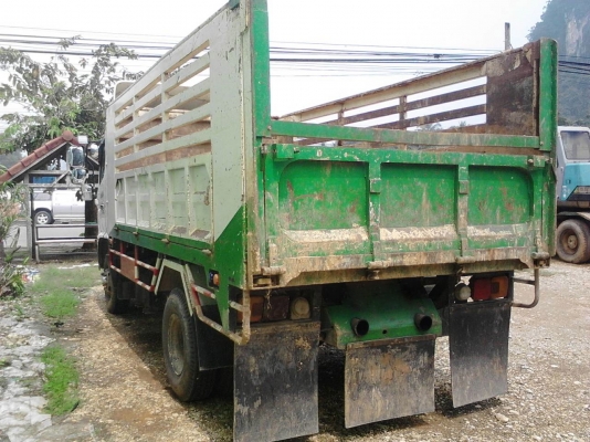 รถฮีโน่ 6 ล้อดั้ม FC9J 150 แรงม้า. ปี 47   สนใจติดต่อ  081 - 6079515