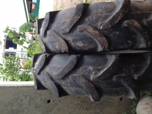 (ขายแล้ว 1 คู่ครับ)ขายยาง 8-18มือ2 ใส่ 45-47 แรง สภาพพร้อมใช้ถูกๆ